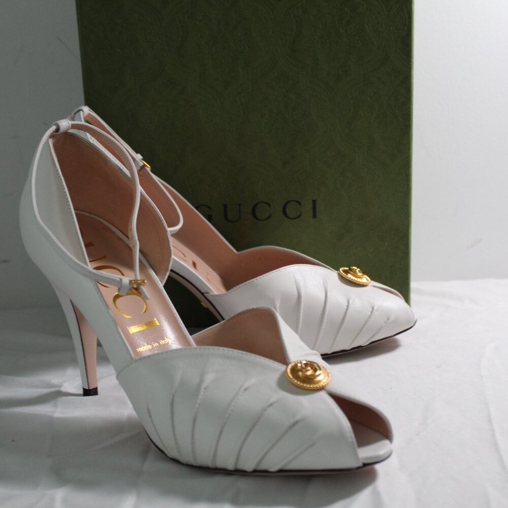NWB Gucci GG The Great White Ankle Strap Peep Toe Pumps Heels 42 727516